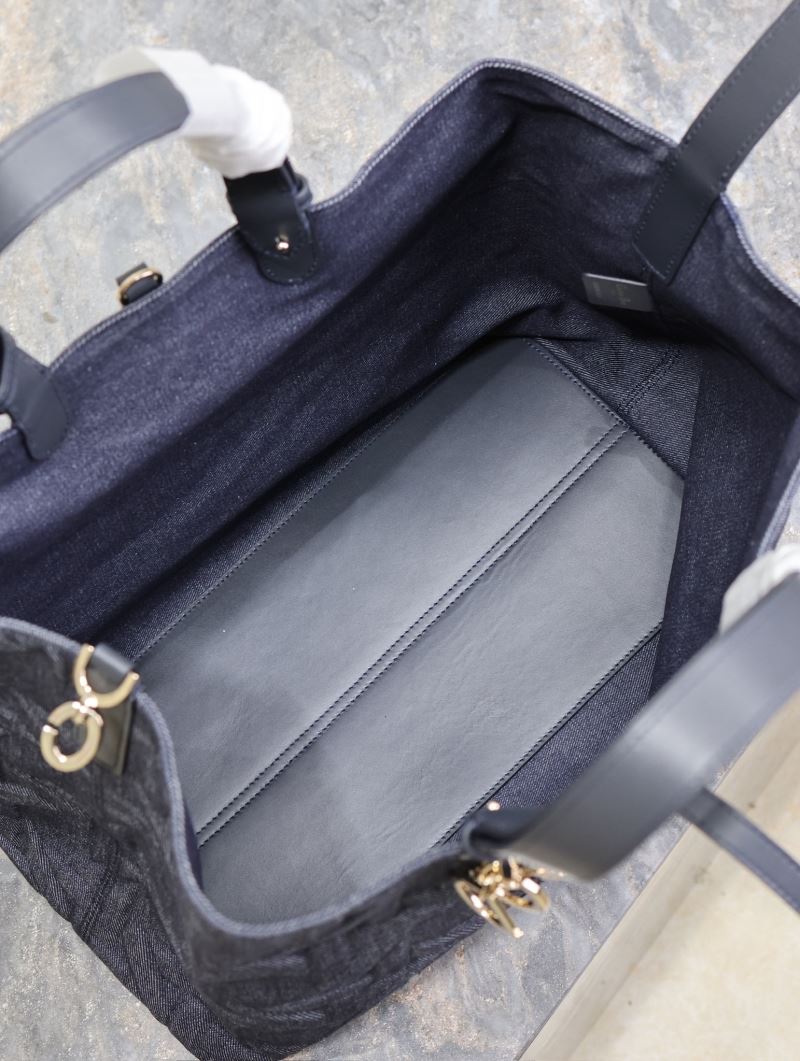 chr1st1an D10r shopping bags